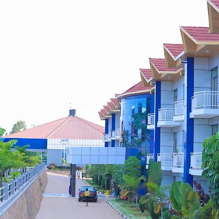 Dove Hotel Kigali Buitenkant foto