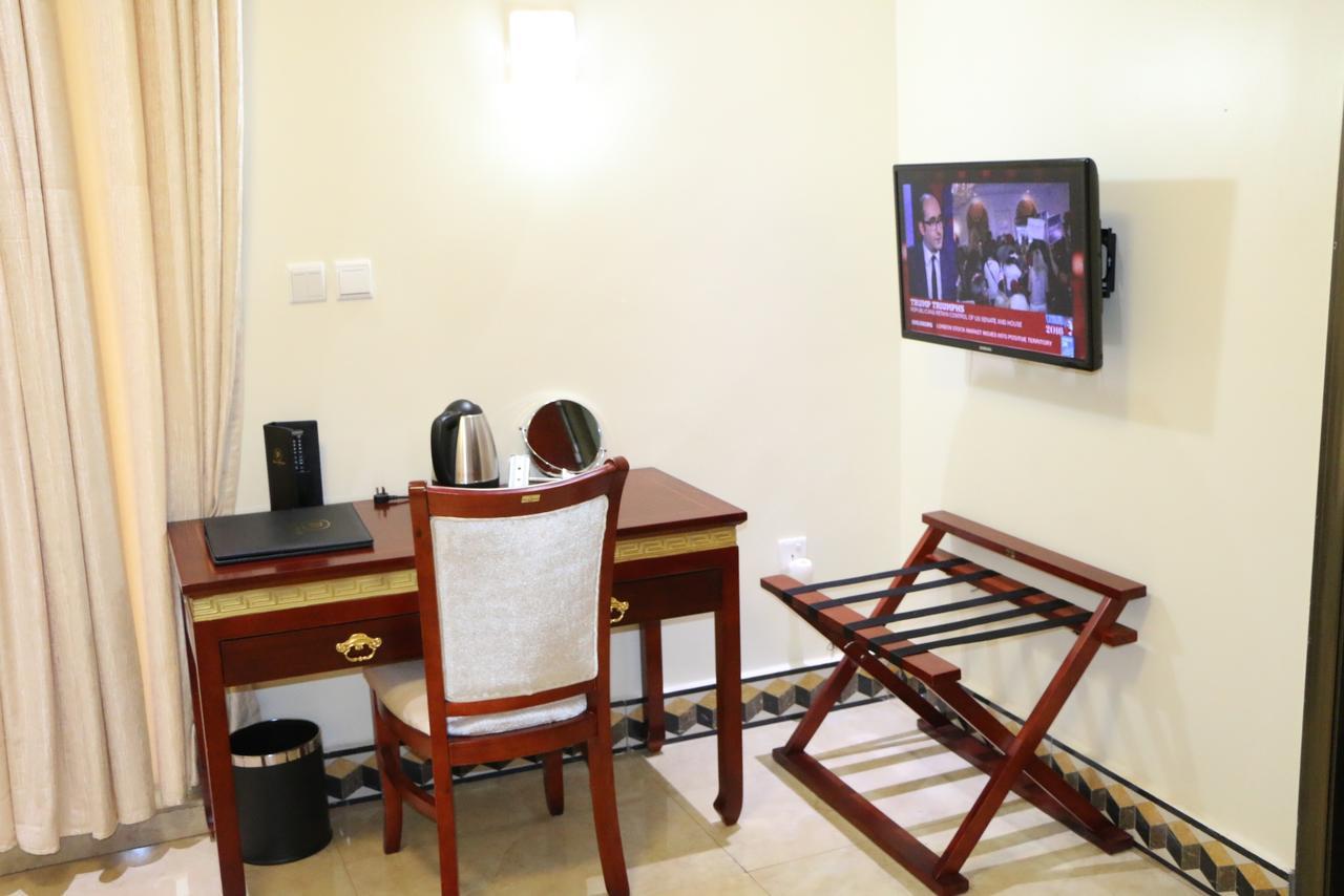 Dove Hotel Kigali Buitenkant foto