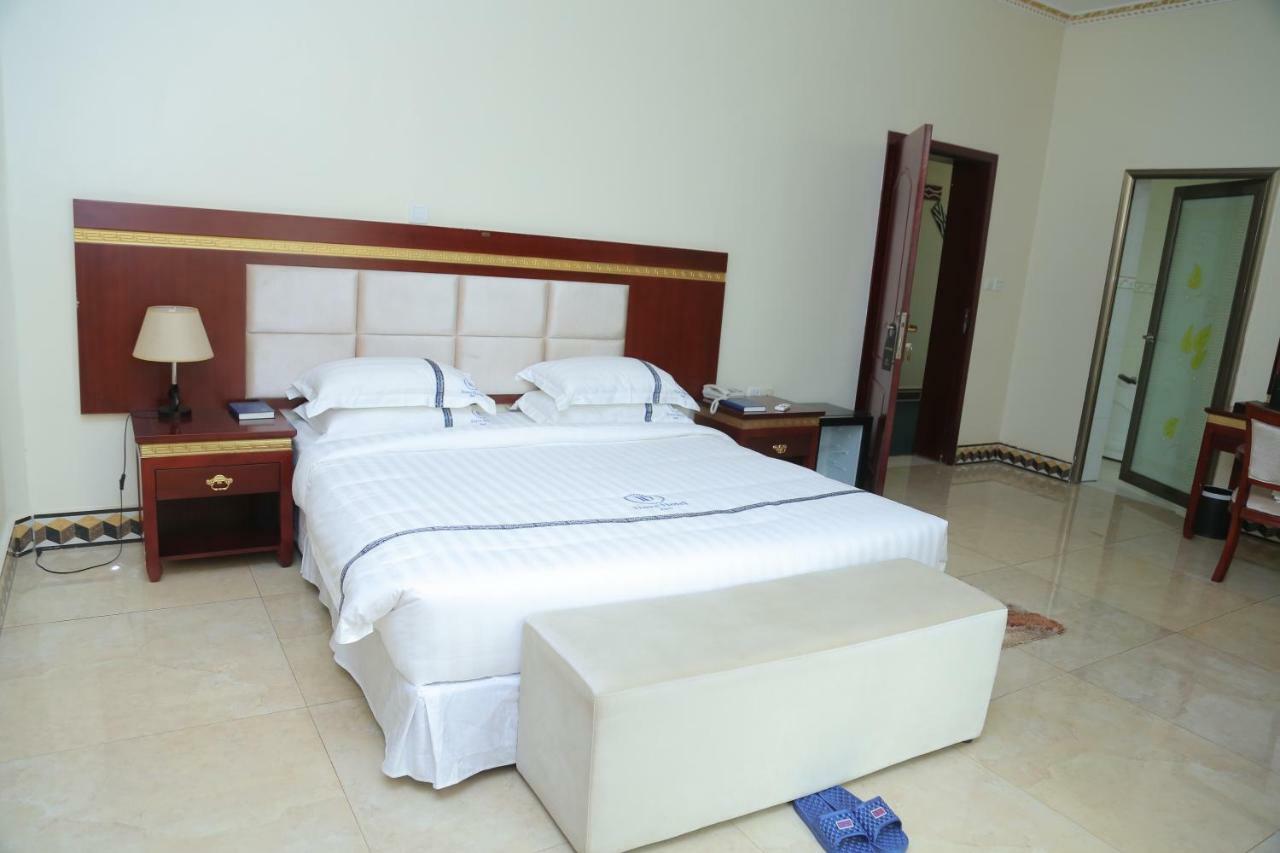 Dove Hotel Kigali Buitenkant foto